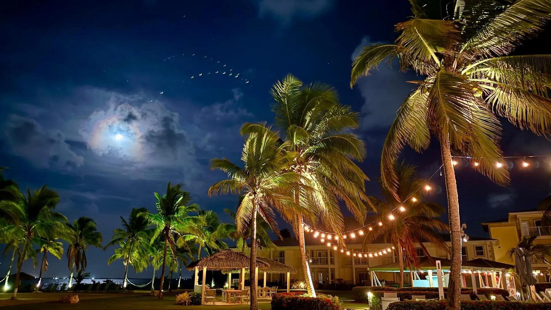 ***  The Grand Caymanian Resort George Town Îles Caïmans